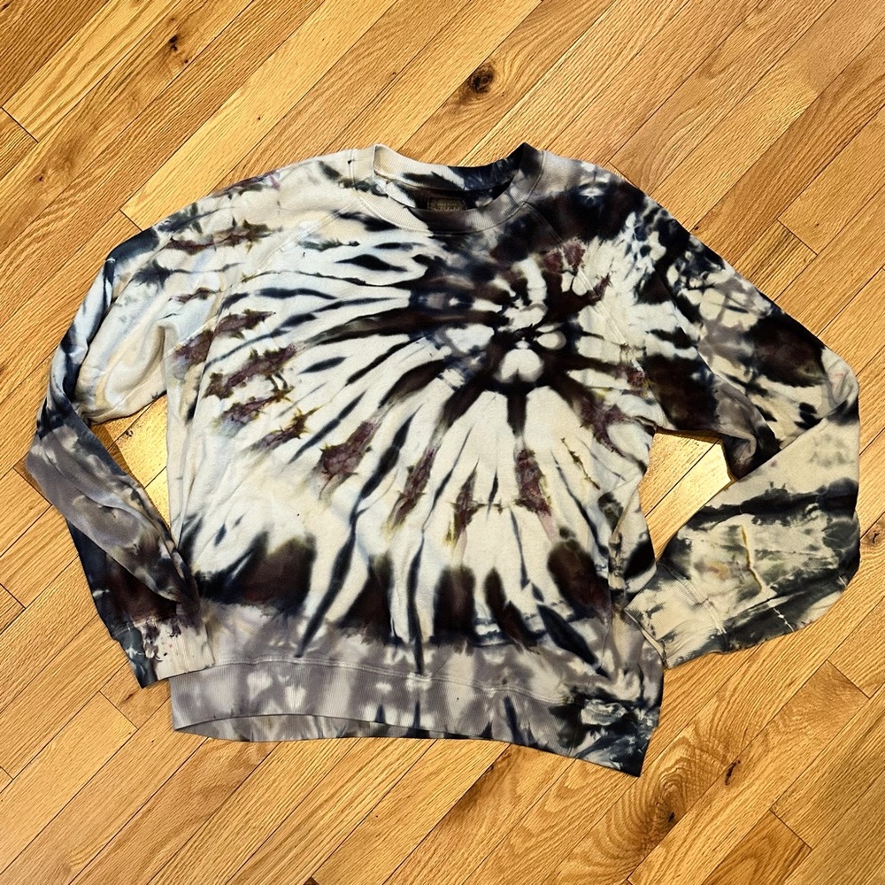 Brightly Twisted Hand Dyed Sweatshirt oversized S